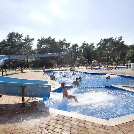 Cosy 4 Pers Midden In Bos Op De Veluwe Chalet *