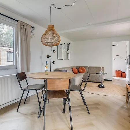 Cosy 4 Pers Midden In Bos Op De Veluwe *