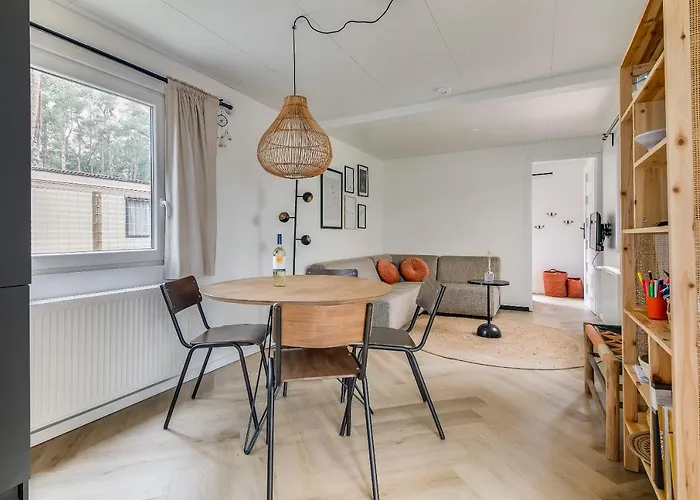 Cosy 4 Pers Midden In Bos Op De Veluwe *