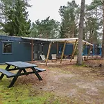Cosy 4 Pers Midden In Bos Op De Veluwe