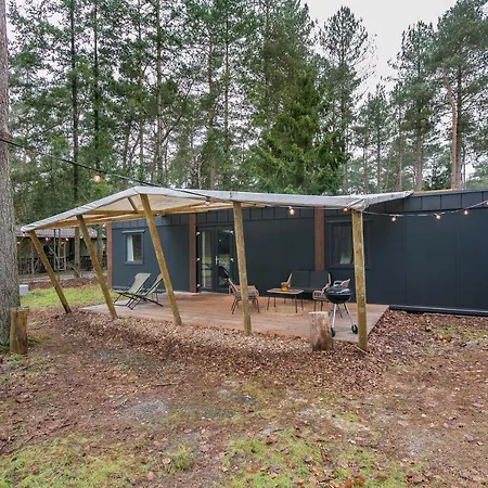 Cosy 4 Pers Midden In Bos Op De Veluwe 샬레
